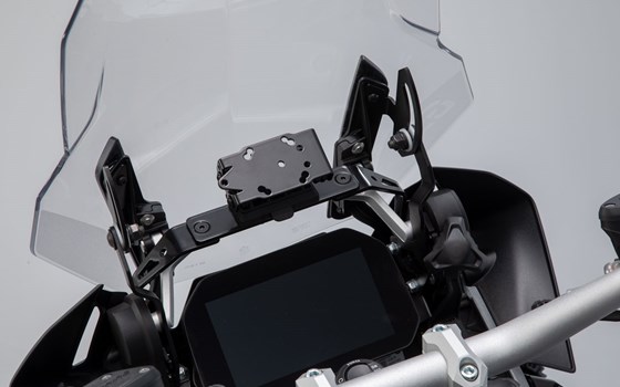 Navi-Halter im Cockpit. Schwarz. BMW R 1200 GS (12-18), R 1250 GS (18-). - Bild 1