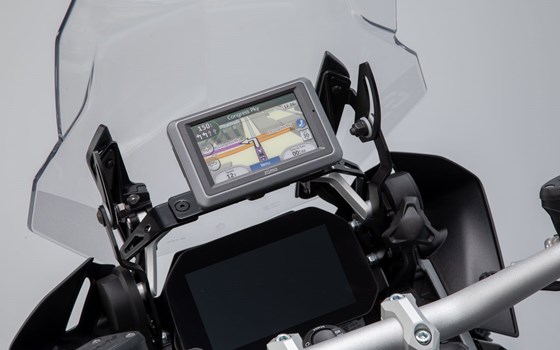 Navi-Halter im Cockpit. Schwarz. BMW R 1200 GS (12-18), R 1250 GS (18-). - Bild 2 Navi-Halter im Cockpit. Schwarz. BMW R 1200 GS (12-18), R 1250 GS (18-). - Bild 2
