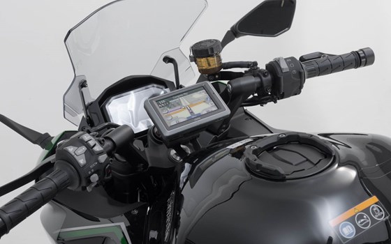 Navi-Halter am Lenker. Schwarz. Kawasaki Z1000SX, Ninja 1000SX,1100SX/SE. - Bild 3
