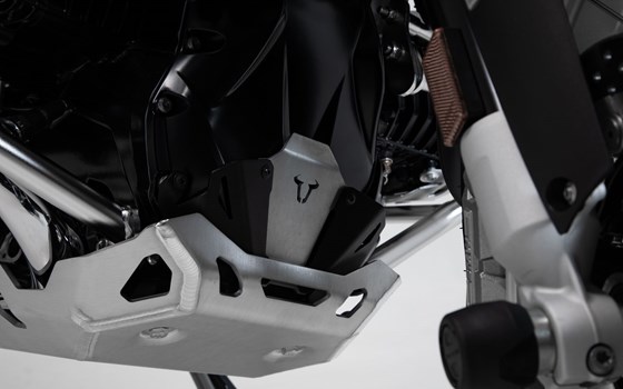 Motorschutz-Verlängerung. Schwarz/Silbern. BMW R1200 (12-18), R1250 (18-). - Bild 1