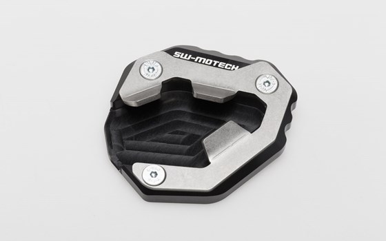 Seitenständerfuß-Verbreiterung. Schwarz/Silbern. Triumph Tiger 1050 Sport (13-). - Bild 1 Seitenständerfuß-Verbreiterung. Schwarz/Silbern. Triumph Tiger 1050 Sport (13-). - Bild 1