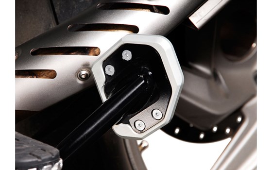 Seitenständerfuß-Verbreiterung. Schwarz/Silbern. BMW R1200GS / R1200GS Adventure. - Bild 4