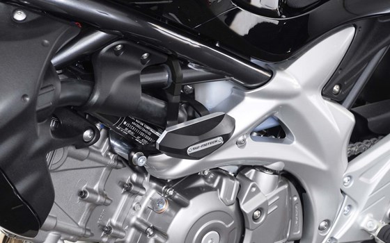 Sturzpad-Kit. Schwarz. SFV650 Gladius (09-16) / SV650 (15-). - Bild 2 Sturzpad-Kit. Schwarz. SFV650 Gladius (09-16) / SV650 (15-). - Bild 2