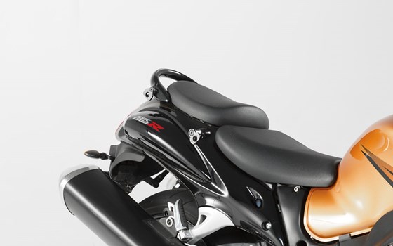 EVO Kontur-Kofferträger. Schwarz. Suzuki GSX 1300 R Hayabusa (08-20). - Bild 4