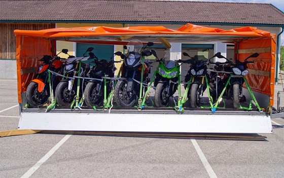 Anhängerverleih Mietanhänger für 7 Bikes zum fairen Preis - Bild 1 Anhängerverleih Mietanhänger für 7 Bikes zum fairen Preis - Bild 1