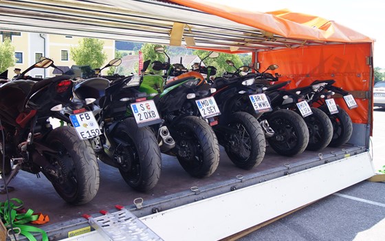 Anhängerverleih Mietanhänger für 7 Bikes zum fairen Preis - Bild 2 Anhängerverleih Mietanhänger für 7 Bikes zum fairen Preis - Bild 2