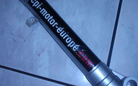 CPI Supermoto X 50 Gabelstiefel rechts - Bild 2 CPI Supermoto X 50 Gabelstiefel rechts - Bild 2