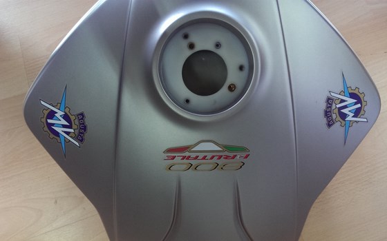 MV Agusta Brutale 800 Tank - Bild 3