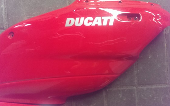 Seitenverkleidungen rot DUCATI 750SS/900SS - Bild 3