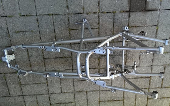 BMW R1200GS Rahmen - leichte Kratzer - Bild 3 BMW R1200GS Rahmen - leichte Kratzer - Bild 3