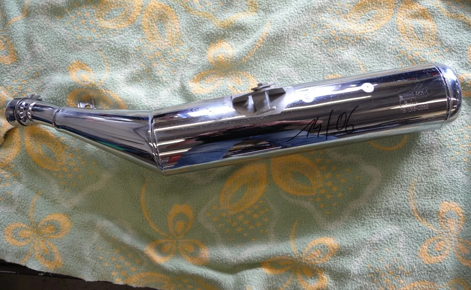 XJ900 Auspufftopf links Bild 1: XJ900 Auspufftopf links