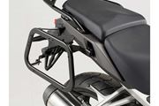 EVO Kofferträger. Schwarz. Honda VFR800X Crossrunner (15-).