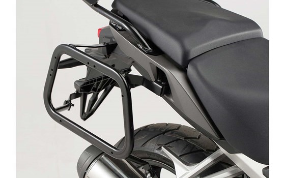 EVO Kofferträger. Schwarz. Honda VFR800X Crossrunner (15-). - Bild 1