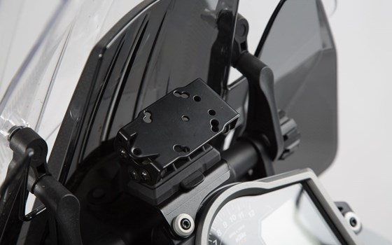 Navi-Halter im Cockpit. Schwarz. KTM 1290 Super Adventure (14-). - Bild 1 Navi-Halter im Cockpit. Schwarz. KTM 1290 Super Adventure (14-). - Bild 1