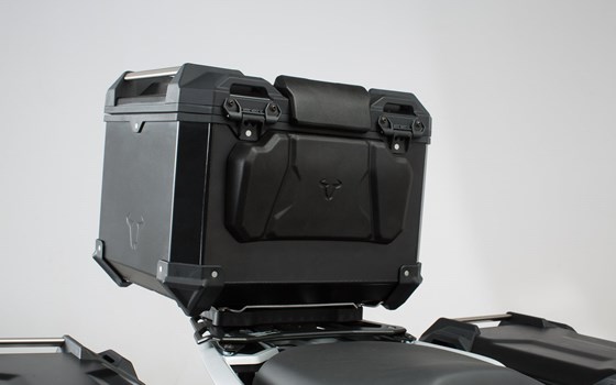 TRAX ADV Topcase Sozius-Rückenlehne. Für TRAX ADV Topcase. Schwarz. - Bild 2 TRAX ADV Topcase Sozius-Rückenlehne. Für TRAX ADV Topcase. Schwarz. - Bild 2