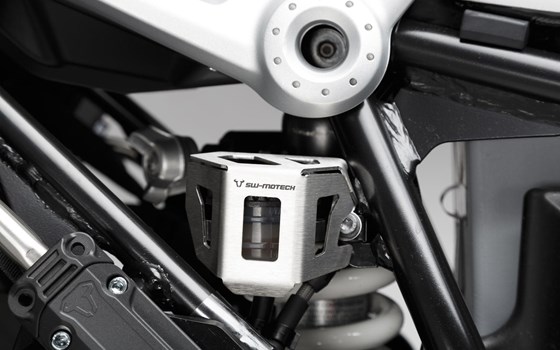 Bremsflüssigkeitsbehälter-Schutz. Silbern. BMW R nineT Modelle (14-). - Bild 2