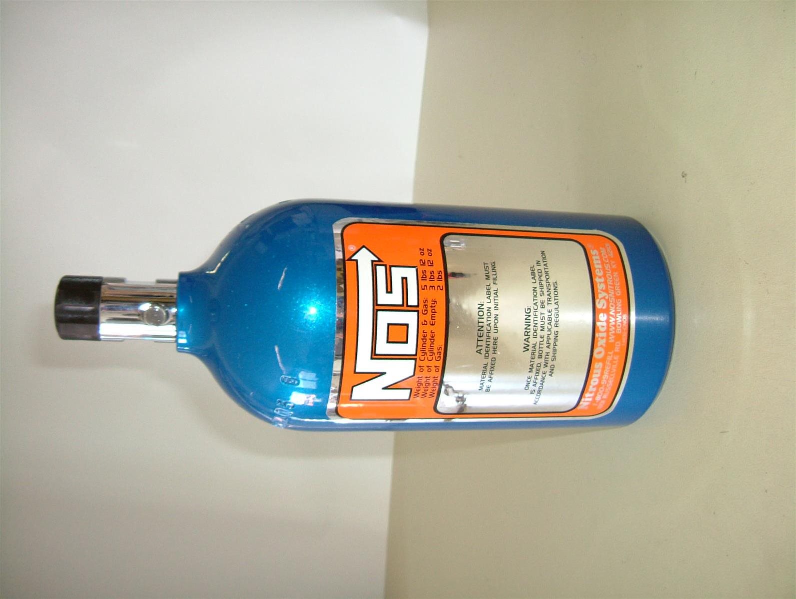 2lb NOS-Flasche mit ca.1Liter Volumen, um 260,00 EUR - 1000PS Shop - Tuning