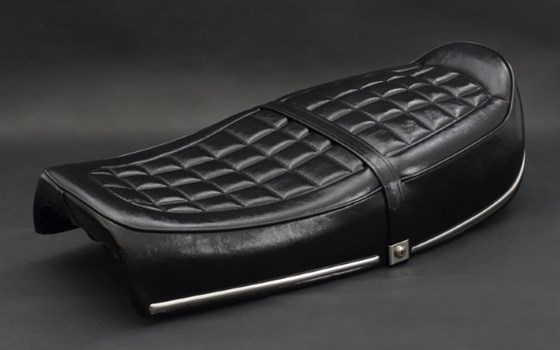 originale Sitzbank im Nachbau für alle CB 750 Four K0 mit Metallboden! - Bild 1 originale Sitzbank im Nachbau für alle CB 750 Four K0 mit Metallboden! - Bild 1