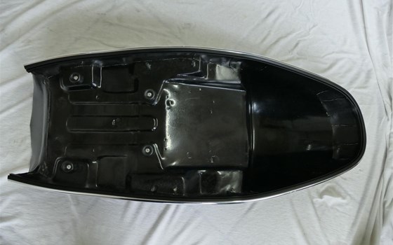 Cafe Racer-Sitzbank im GIULIARI-Design für alle CB 500 Four K0, K1 und K2 von 1972-1975 - Bild 3