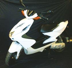 TUN´R VERKLEIDUNGSKIT AEROX 8-teilig weiss TUN´R VERKLEIDUNGSKIT AEROX 8-teilig weiss