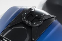 ION Tankring. Schwarz. BMW F800 R/S/ST/GT. Ohne Schrauben. ION Tankring. Schwarz. BMW F800 R/S/ST/GT. Ohne Schrauben.