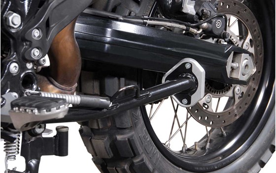 Seitenständerfuß-Verbreiterung. Schwarz/Silbern. BMW F 800 GS/Adv, Husqv TR650. - Bild 4