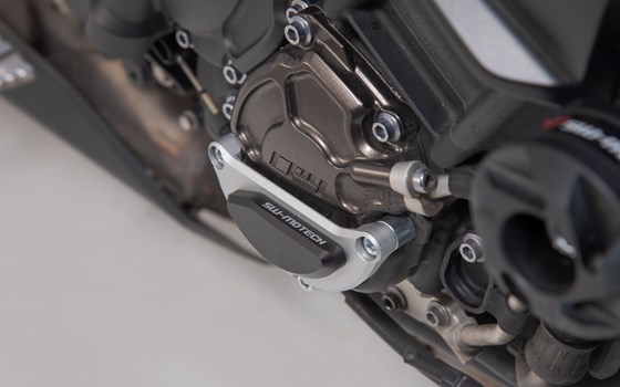 Motorgehäusedeckel-Schutz. Schwarz/Silbern. Yamaha MT-10 / SP (16-). - Bild 1 Motorgehäusedeckel-Schutz. Schwarz/Silbern. Yamaha MT-10 / SP (16-). - Bild 1