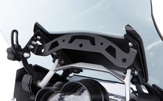 Zusatzverstärkung und Geräteträger für Verkleidungsscheibe- schwarz - Bild 2 Zusatzverstärkung und Geräteträger für Verkleidungsscheibe- schwarz - Bild 2