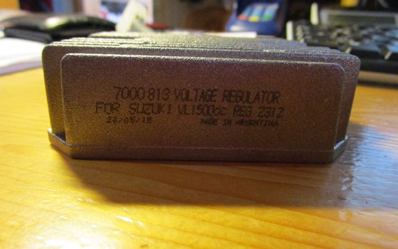 Regler Suzuki 600 - Bild 1 Regler Suzuki 600 - Bild 1