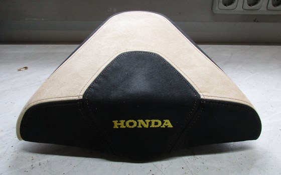 Soziussitzbank CB1000R - Bild 1