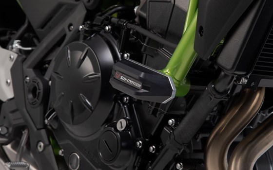 Sturzpad-Kit. Schwarz. Kawasaki Z650 (16-) / Z650RS (21-). - Bild 1