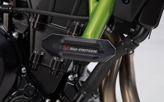 Sturzpad-Kit. Schwarz. Kawasaki Z650 (16-) / Z650RS (21-). - Bild 2