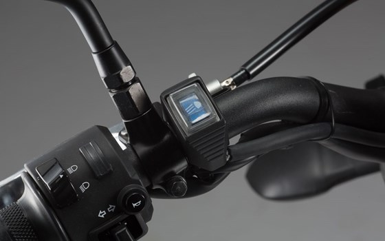 EVO Fernlicht-Schalter für Cockpit. Für Fernscheinwerfer. Blau leuchtend. - Bild 2