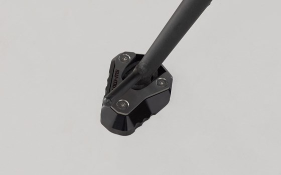 Seitenständerfuß-Verbreiterung. Schwarz/Silbern. Kawasaki Z650/ Z650RS/ Ninja 650. - Bild 3