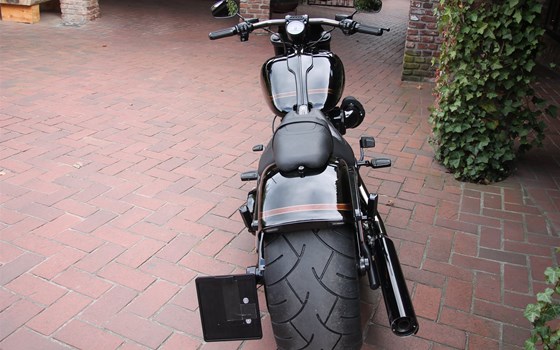 Breitreifenumbau auf 280er Reifen CVO Prostreet bis Bj. 2017 - Bild 2