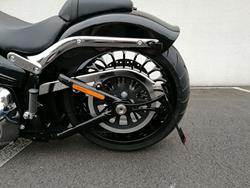 Breitreifenumbau auf 280er Reifen Softail Breakout 2017er Modelle