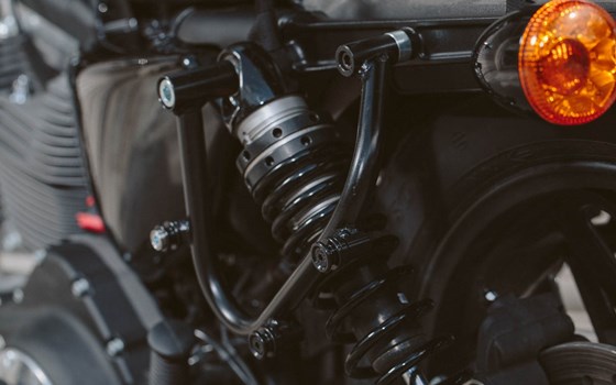 SLC Seitenträger links. Harley Sportster Modelle (04-). - Bild 2