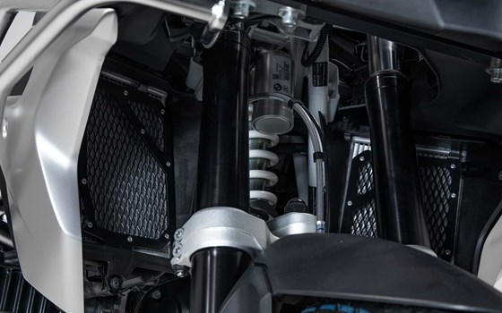 Kühlerschutz. Schwarz. BMW R 1200 GS (16-18), R 1250 GS (18-). - Bild 2