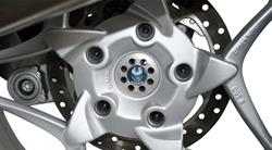 Radachsabdeckung m. Emblem für BMW R1200S & HP2 Sport Radachsabdeckung m. Emblem für BMW R1200S & HP2 Sport