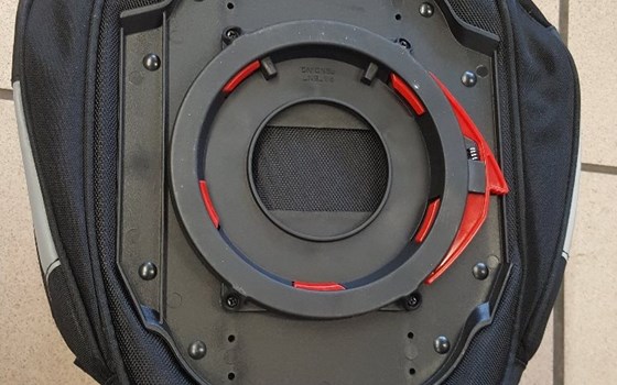 GIVI Tankrucksack XS306 - Bild 3 GIVI Tankrucksack XS306 - Bild 3