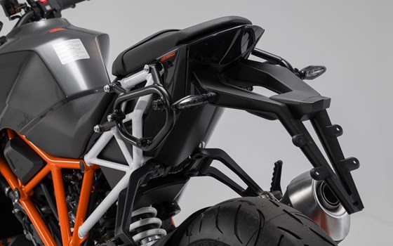 URBAN ABS Seitenkoffer-System. 2x 16,5 l. KTM 1290 Super Duke R (13-19). - Bild 3 URBAN ABS Seitenkoffer-System. 2x 16,5 l. KTM 1290 Super Duke R (13-19). - Bild 3