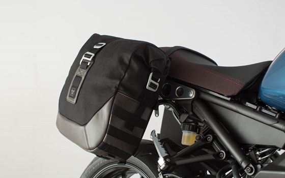 Legend Gear Seitentaschen-System LC Black Edition. Yamaha XSR900 (15-21). - Bild 2