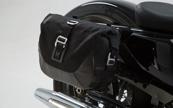 Legend Gear Seitentaschen-System LC Black Edition. Harley-Davidson Sportster Modelle (04-). - Bild 2