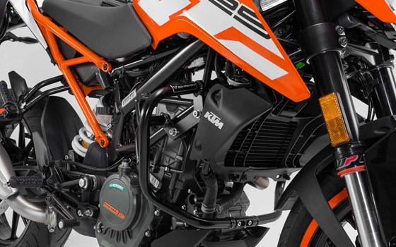 Sturzbügel. Schwarz. KTM 125 (11-20) / 200 Duke (11-16). - Bild 1 Sturzbügel. Schwarz. KTM 125 (11-20) / 200 Duke (11-16). - Bild 1