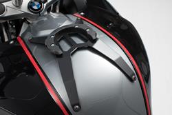 EVO Tankring. Schwarz. BMW F 800 R/S/ST/GT. Ohne Schrauben.