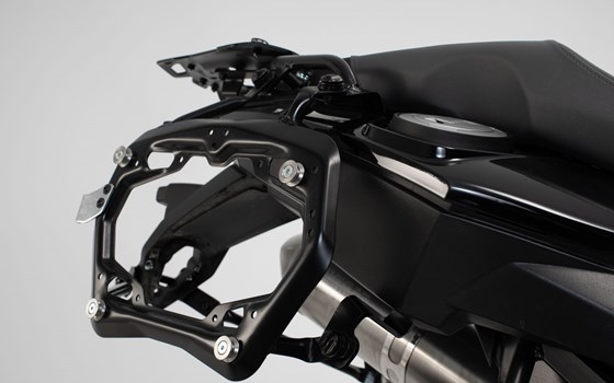 PRO Seitenträger. Schwarz. BMW F 800 / 700 / 650 GS (07-18). - Bild 2