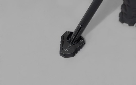 Seitenständerfuß-Verbreiterung. Schwarz/Silbern. Kawasaki-Modelle. - Bild 3