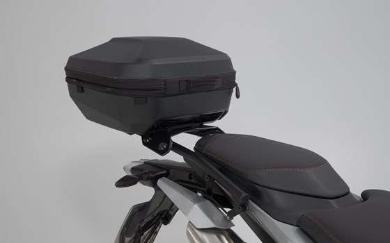 STREET-RACK Gepäckträger. Schwarz. KTM 790 Duke (18-) / 890 Duke R (19-). - Bild 5 STREET-RACK Gepäckträger. Schwarz. KTM 790 Duke (18-) / 890 Duke R (19-). - Bild 5