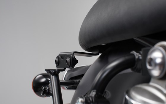 Adapter für SLC Seitenträger rechts. Für Bonneville T100/T120 (15-) ohne orig. Halteb. - Bild 2 Adapter für SLC Seitenträger rechts. Für Bonneville T100/T120 (15-) ohne orig. Halteb. - Bild 2