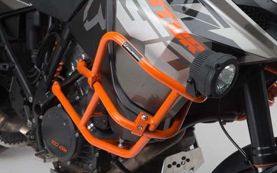Oberer Sturzbügel für orig. KTM Sturzbügel. Orange. KTM 1050 (14-)/ 1190 Adventure/ R (13-). - Bild 2